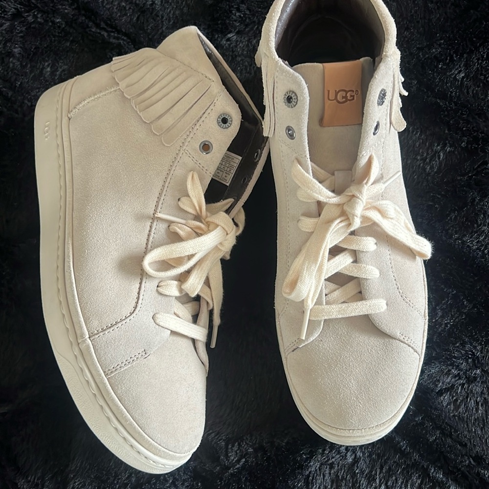 Ugg shoes